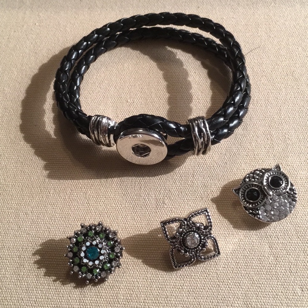 Magnolia and Vine size sm Black braided bracelet